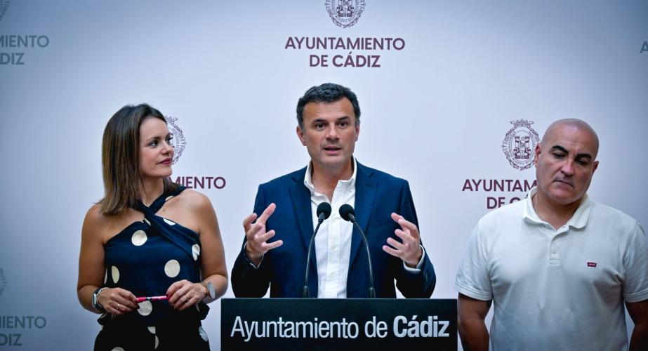 El regidor gaditano este viernes en la rueda de prensa de la Junta de Gobierno Local