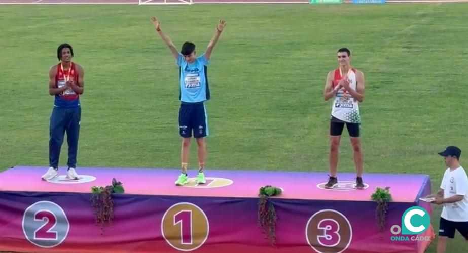 Leandro Andría Fernández se proclama Campeón de España de Atletismo en la modalidad de salto de altura.