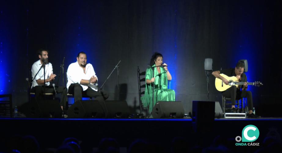El Baularte de la Candelaria volvió a sus cáslicas noches de verano de gran flamenco