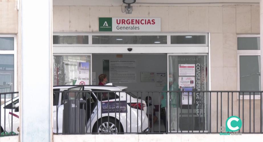 Entrada por el hospital Puerta del Mar de la capital gaditana