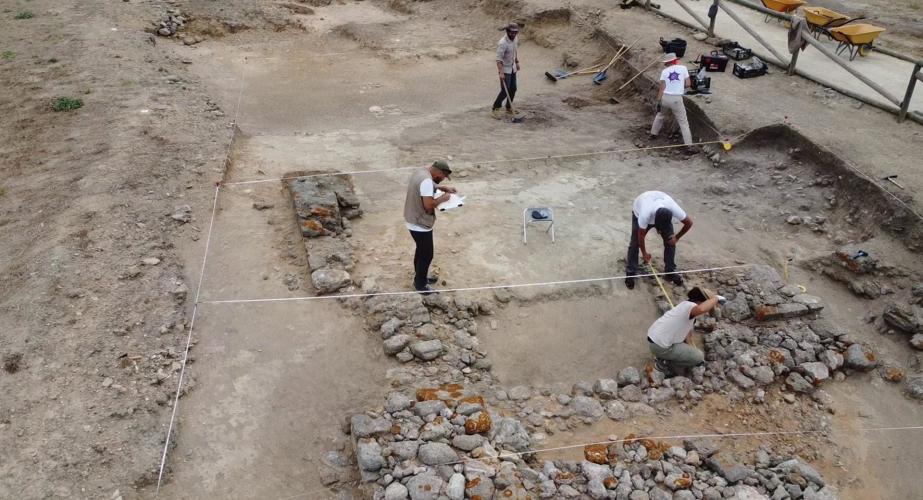 Trabajos arqueológicos en el Castillo de Doña Blanca en El Puerto por parte de la UCA.