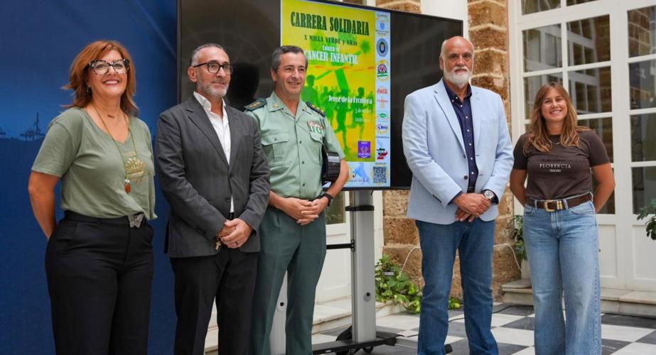 Presentación de la carrera solidaria La Milla Verde y los 8KM en la Diputación, con el vicepresidente Javier Vidal.
