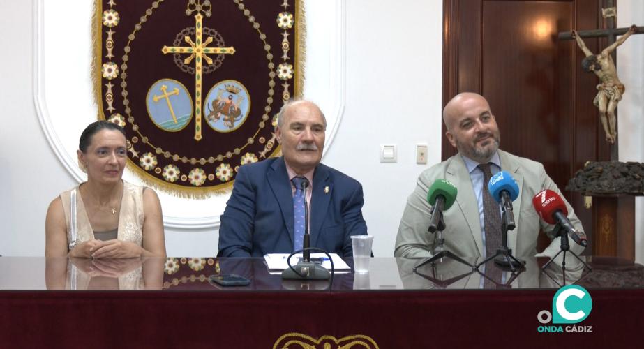 El presidente del Consejo, Juan Carlos Jurado, junto a Pablo Manuel Durio e Isabel Sola. 