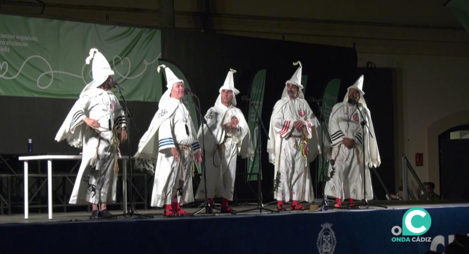 Momento de la actuación de ‘Ku Klux Klan Klan" durante la velada