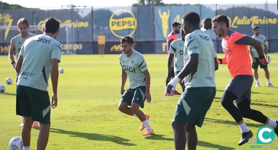 Imagen del entrenamiento de este viernes en la Ciudad Deportiva (Foto: Cádiz CF)