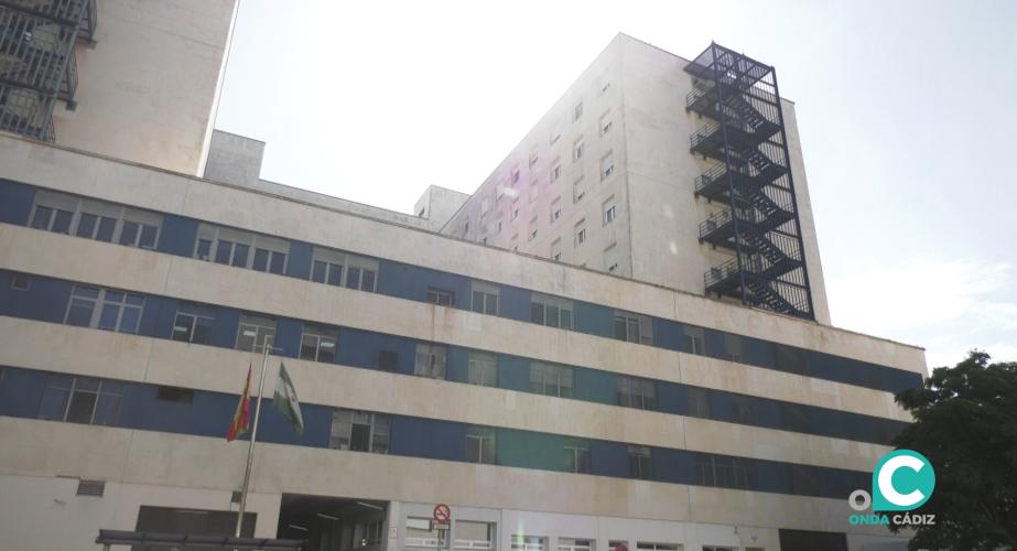 Exterior del Hospital Universitario de Puerta del Mar. 