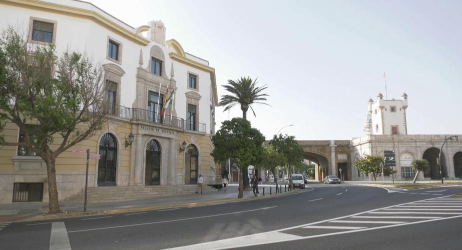 Fachada de la Audiencia Provincial de Cádiz