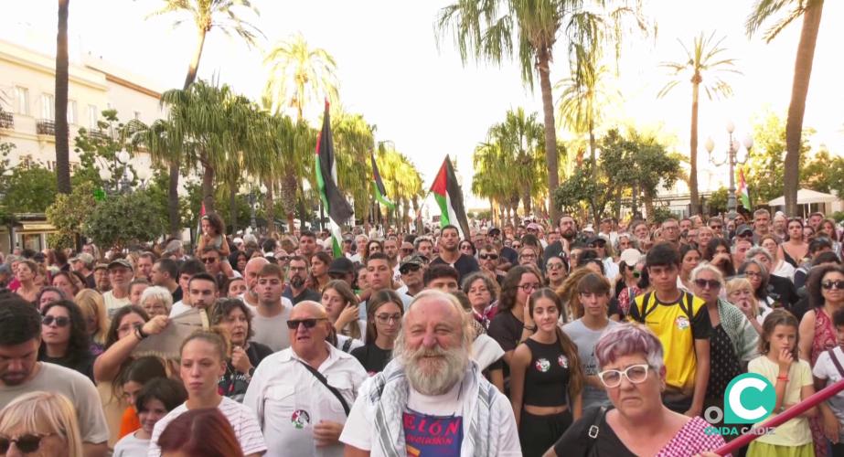 Un momento del acto de protesta en la plaza de San Juan de Dios el pasado jueves
