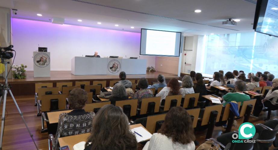La ponencia inaugural estuvo a cargo de Sheila Jeffreys