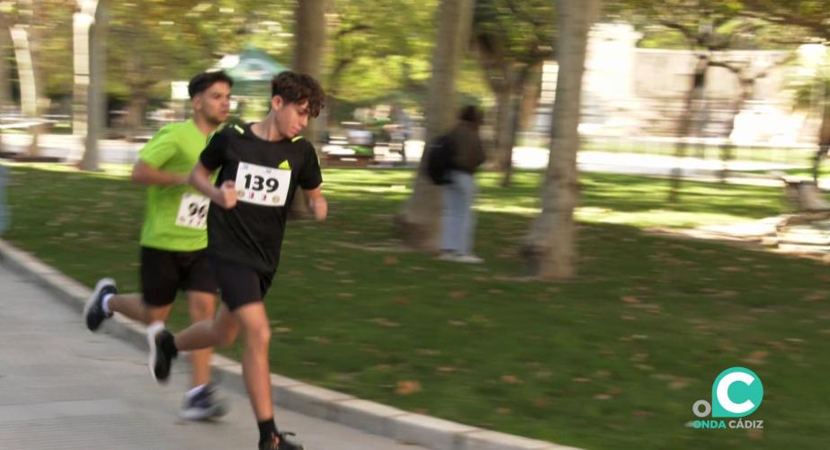 El atletismo regresa de nuevo a la clásica en la plaza de España este sábado