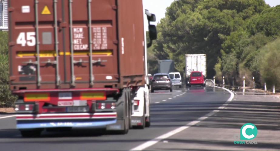 Tráfico en la en la AP-4 en una imagen de archivo