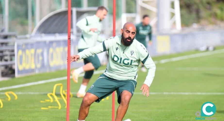 Fali en una sesión de entrenamiento (Foto: Cádiz CF)