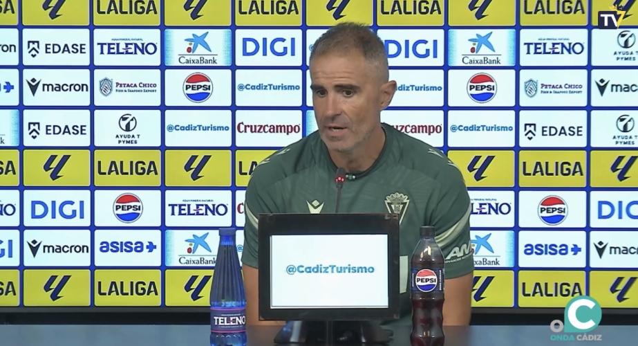 Garitano durante su comparecencia de prensa (Foto: Cádiz CF)