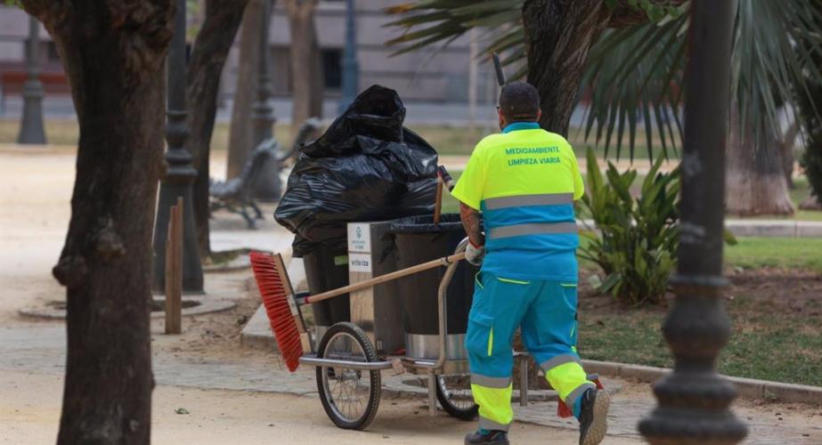 El PSOE cree que el Ayuntamiento de Cádiz ha fracaso en la gestión de este servicio para la ciudad