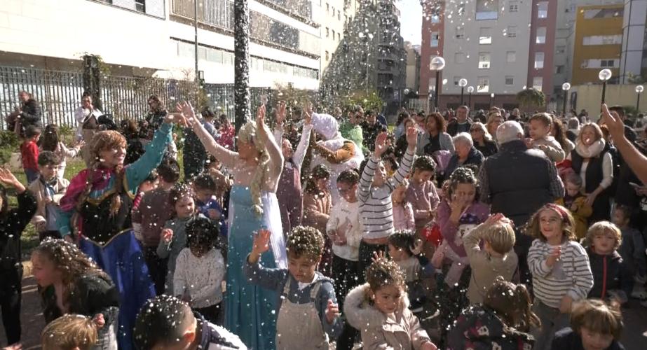 Imagen del cañón de espuma en la Plaza de Carlos Díaz