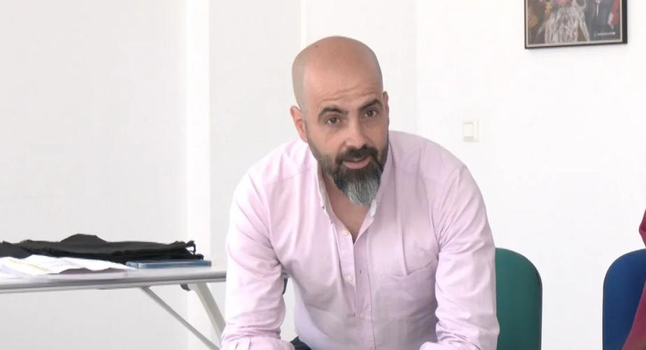 El autor Luis Rivero en uno de los talleres de Carnaval.