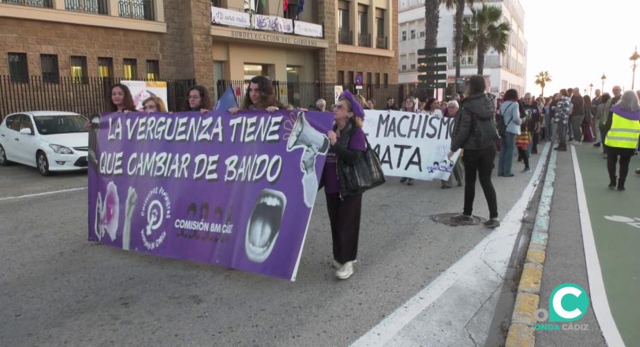 Marcha por la fecha revindicativa en la capital gaditana