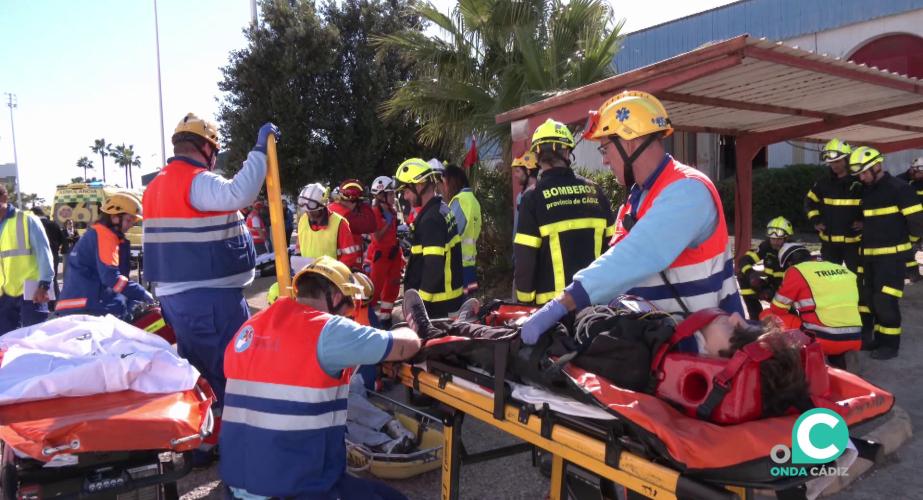 Un momento del ejercicio de simulacro de este jueves