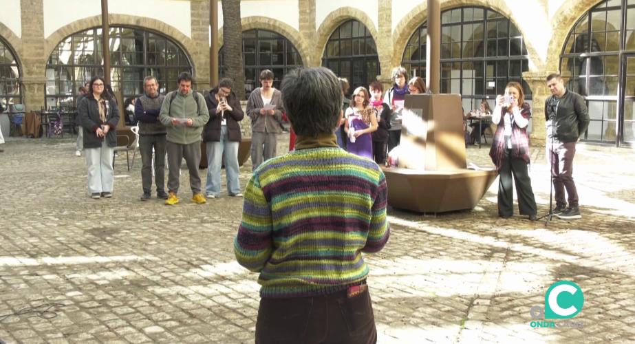 El acto se celebró en el patio Juan López de la Facultad de Filosofía y Letras