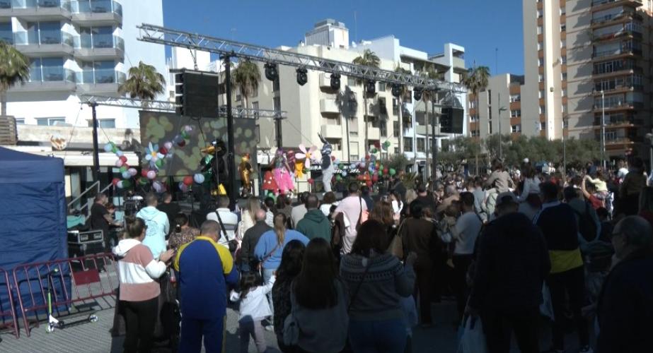 Los musicales navideños contagian de alegría el ambiente para toda la familia.
