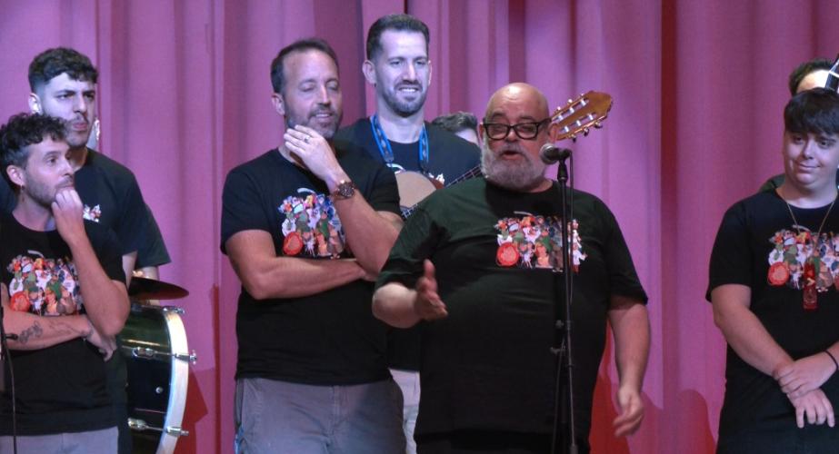 El Carnaval se despide de la chirigota del Canijo de Carmona.