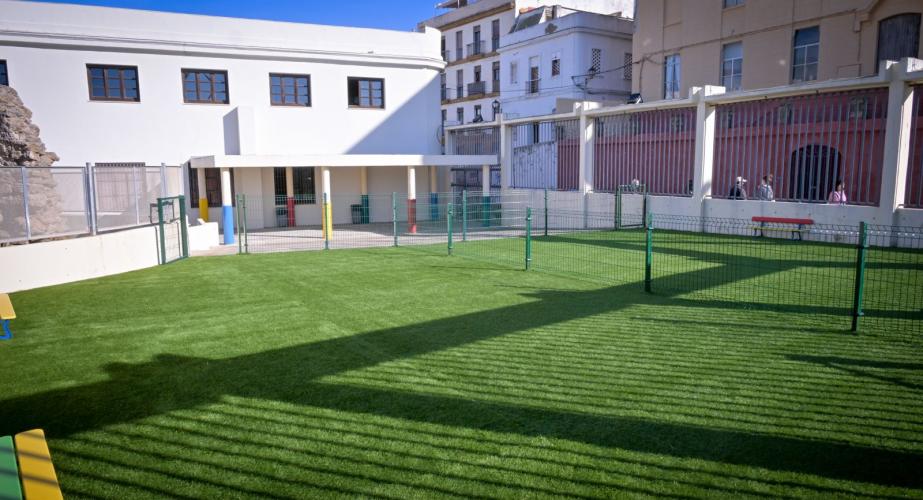 Se han creado nuevas zonas de juego y realizado mejoras en accesibilidad y sistemas de seguridad