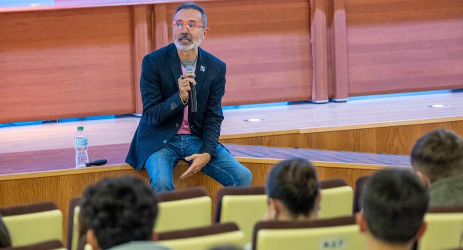 El encuentro se desarrolló este lunes en el Aula Magna de la Facultad de Filosofía y Letras