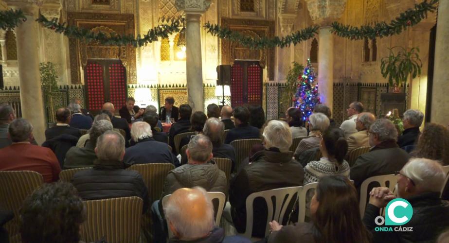 Un momento del acto en el bello espacio arquitectónico