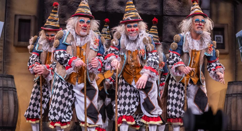 Chirigota-Los-Antiguos