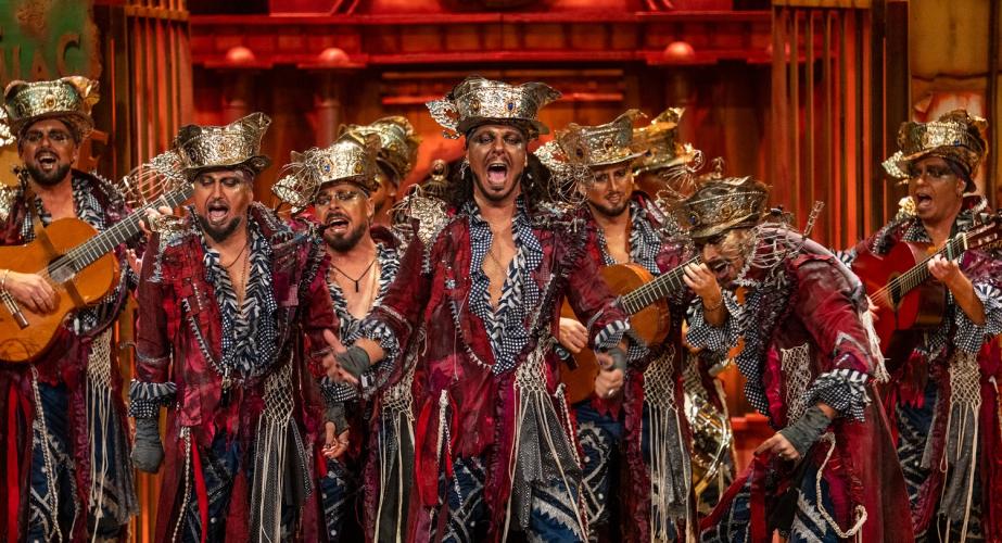 Comparsa EL DESGUACE Foto GabineteAyuntamientodeCadizreynafotografo