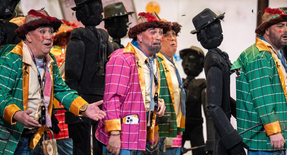 Chirigota Piensa mal y acertarás