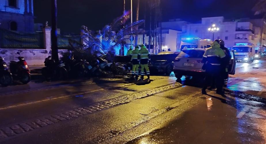 Efectivos de emergencias en el lugar de lo ocurrido