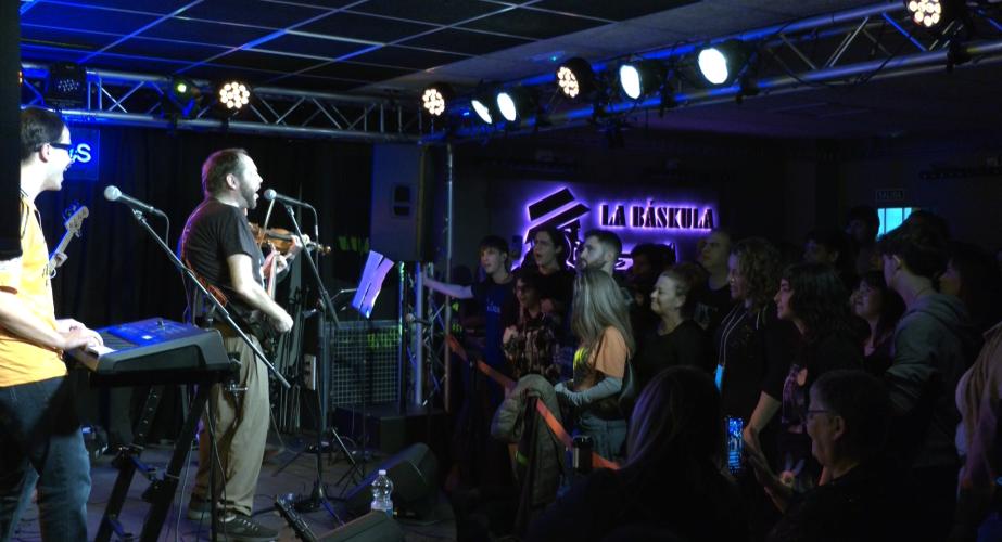 Un momento de la actuación en La Báskula