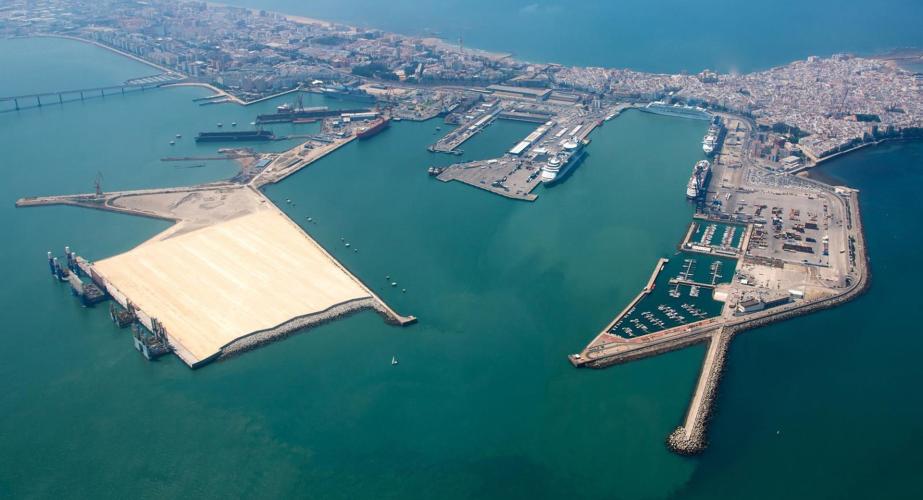 Imagen del puerto de Cádiz