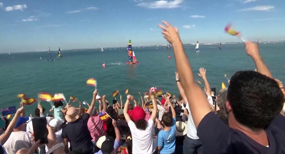 Aficionados animan al equipo español en la última edición celebrada en la capital gaditana