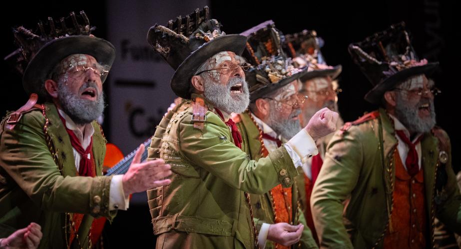 Comparsa, Los humanos