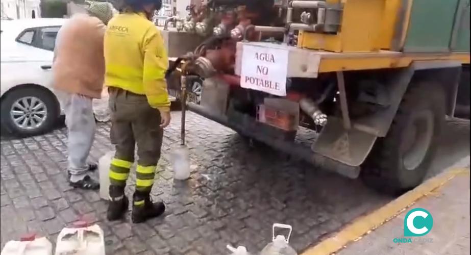 Efectivos de Infoca trabajan en varios municipios afectados por el temporal. 