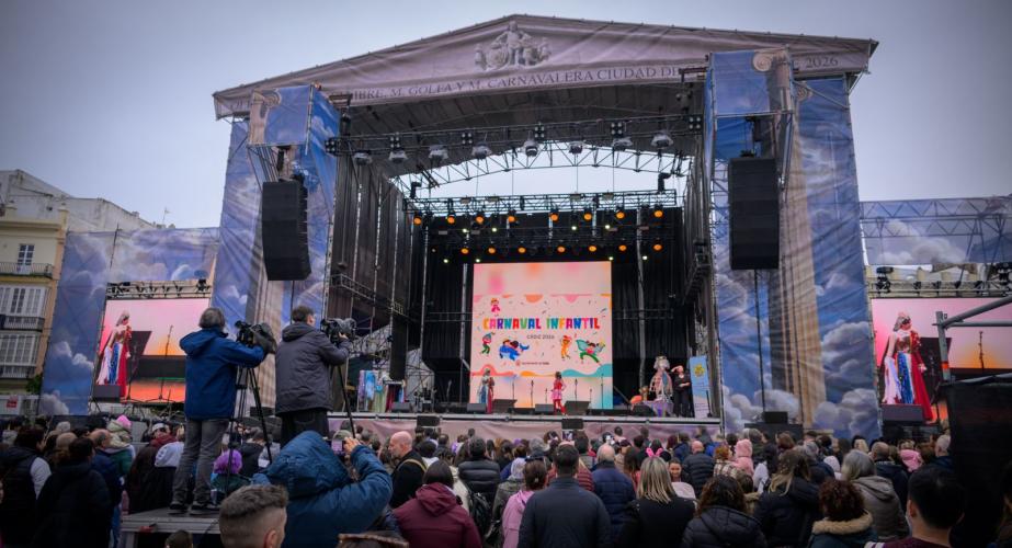 Las coplas salen a la calle esta jornada festiva, además de otras actividades dirigidas la público infantil