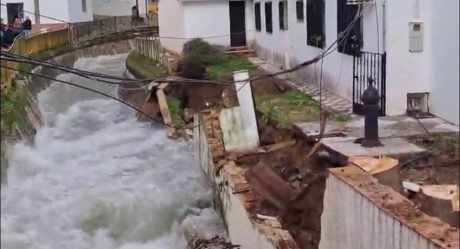 Destrozos en una localidad de la Sierra de Cádiz por efectos del temporal