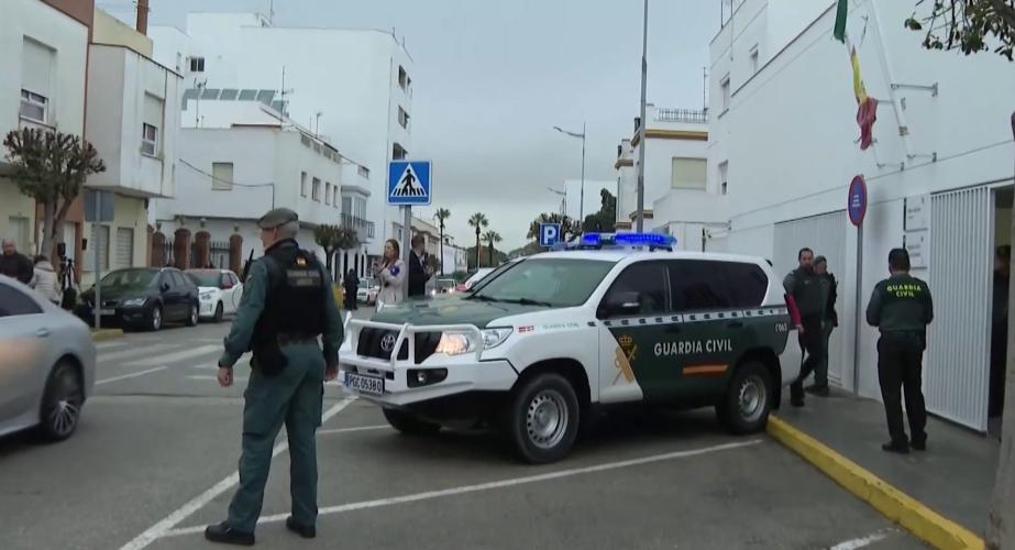 Agentes de la Benemérita en la localidad gaditana