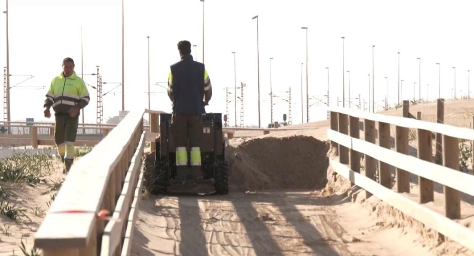 La Junta comienza los trabajo de limpieza y adecentamiento del Eurovelo tras los temporales.