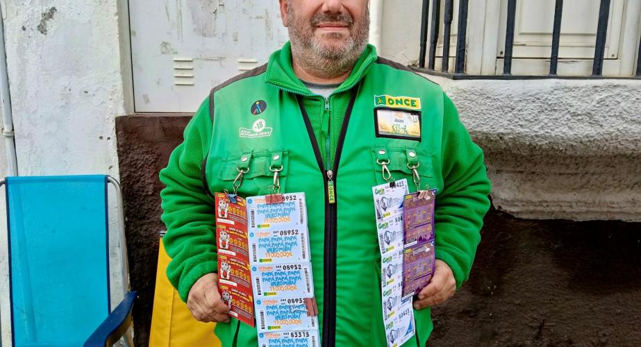 El vendedor que ha repartido la fortuna entre los isleños 