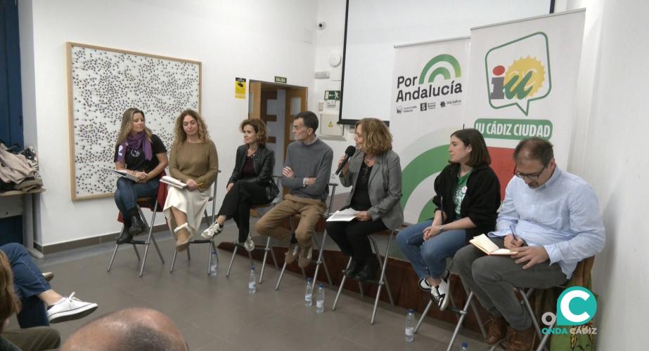 Antonio Maíllo, candidato de Por Andalucía a la presidencia de la Junta, presenta en Cádiz los ejes de su programa de gobierno.