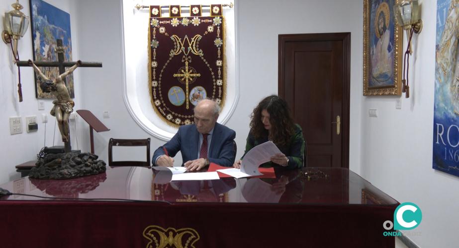 Onda Cádiz RTV renueva el convenio con el Consejo de Hermandades y Cofradías de Cádiz.