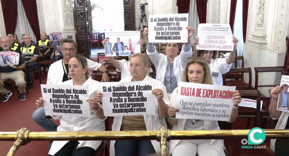 Protestas en el Salón de Plenos del Ayuntamiento del colectivo en una imagen de archivo