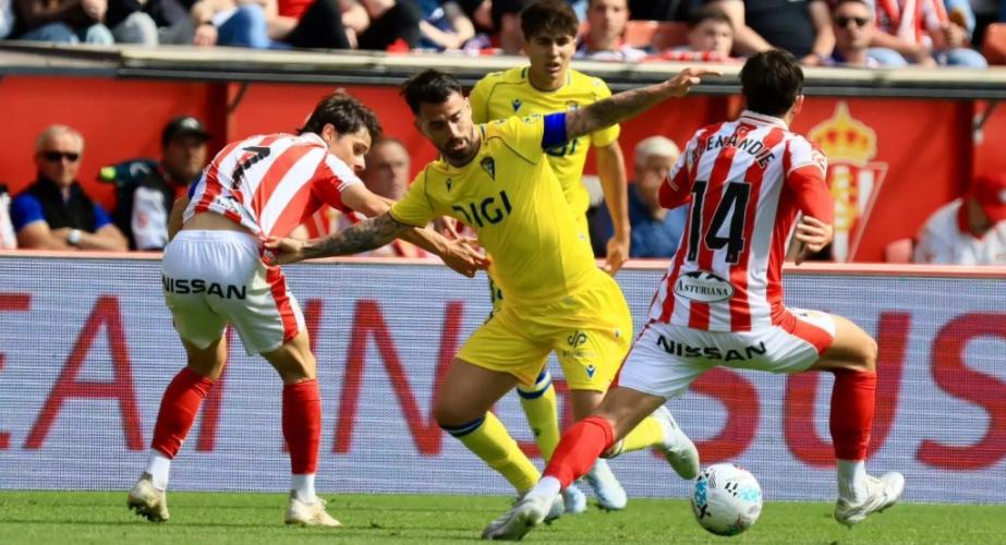 El equipo que dirige Sergio González sigue sin ideas para poder enfrentarse a los rivales