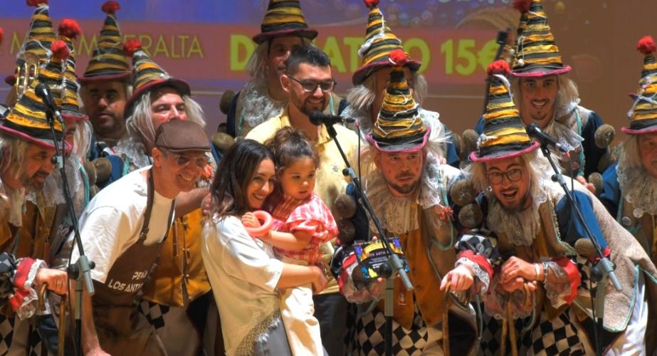 El mundo del Carnaval se une en torno a 'Gabriella, mi pequeña guerrera'.
