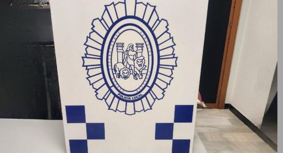 Uno de los detenidos tenía droga lista par asu venta, y se le intervino también más de 700 euros