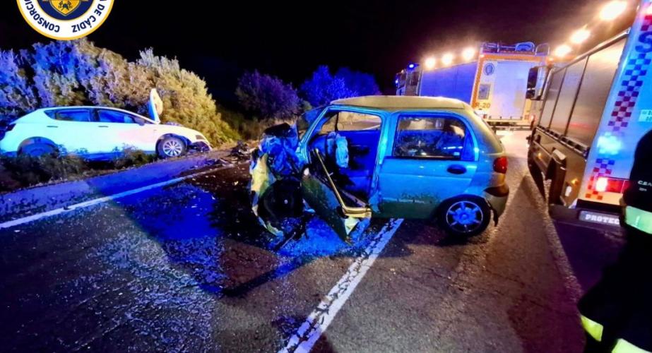 También está herido un hombre de 36 años y que fue evacuado al hospital de Puerto Real