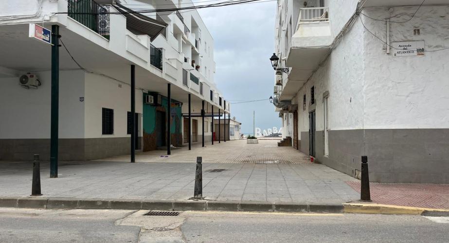 Imagen de la zona donde se ubica el local nocturno donde ocurrieron los hechos en Barbate.